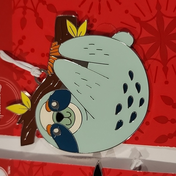 (J10) Hallmark ornaments - Picture 3 of 4